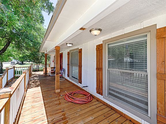 5th image of 507 Bost St