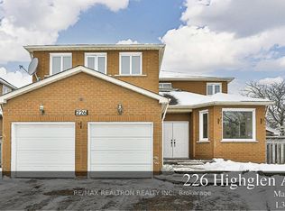 226 Highglen Ave #1, Markham, ON L3S3H1