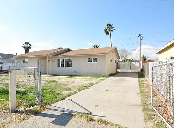 2nd image of 1076 Myrtle Dr