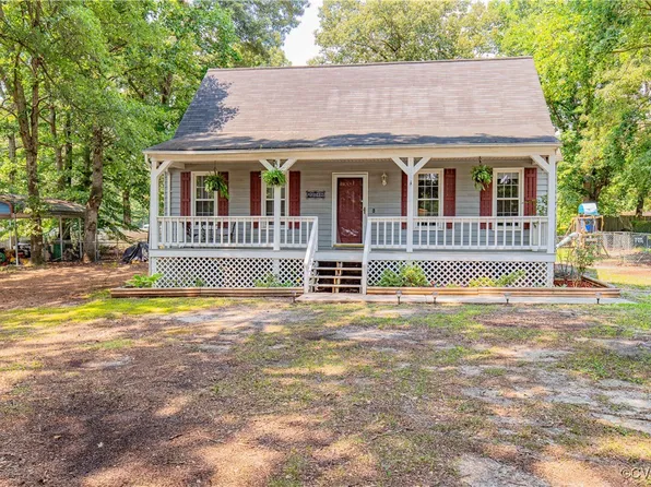 23718 River Rd, Petersburg, VA 23803