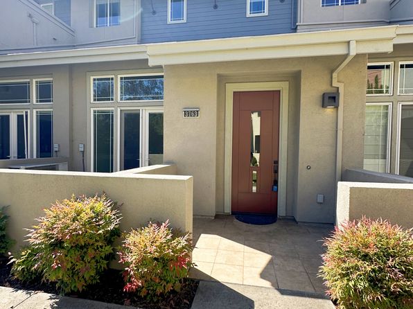 3763 Klamath Ln