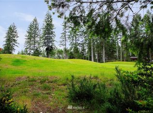 470 Country Club Dr E, Union, WA