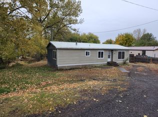 597 N 10th Ave, Elgin, OR 97827