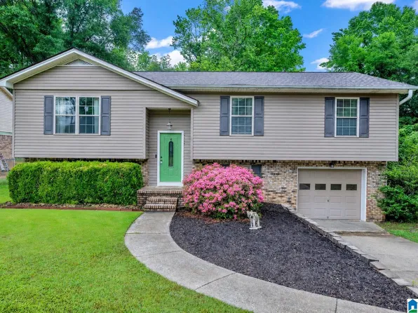 5356 Memory Ln, Mount Olive, AL 35117