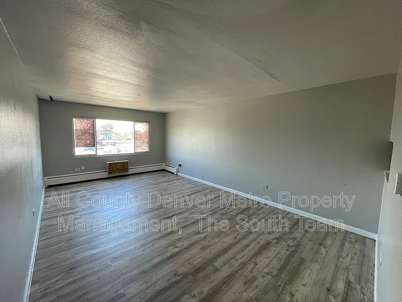1 bed, 1.0 bath, 540 sqft, $795 — Photo 2