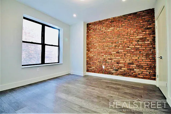 Rented by Real Street Inc | media 5