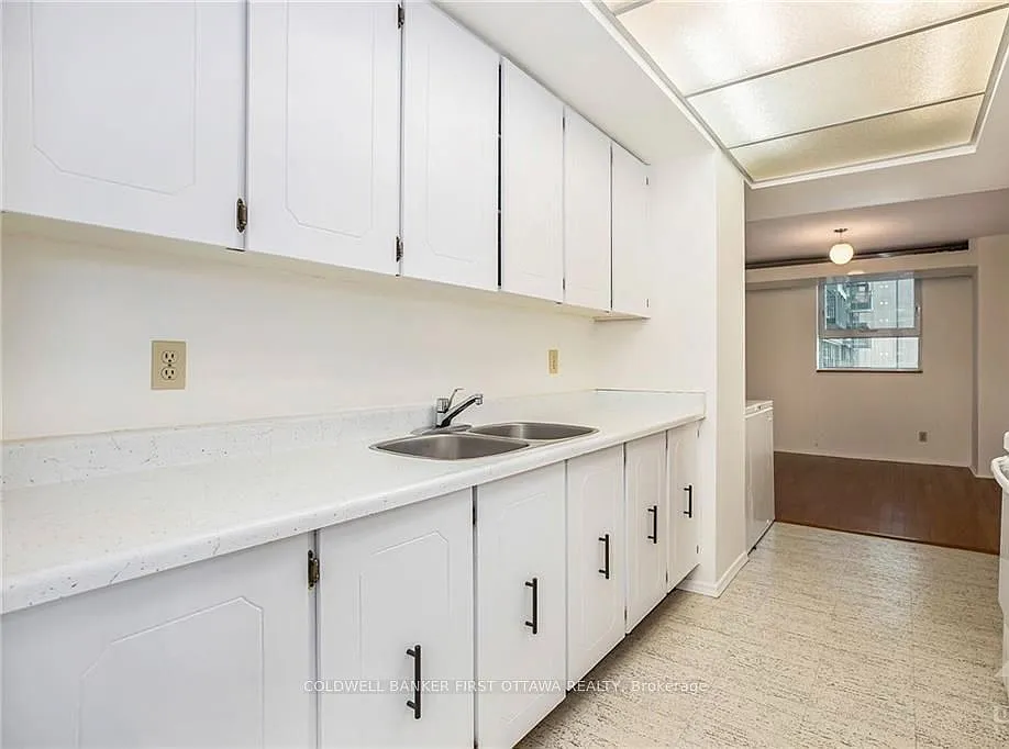 2 bed, $2,200 — Photo 4