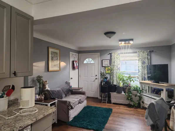 5850 Polk St, Taylor, MI 48180