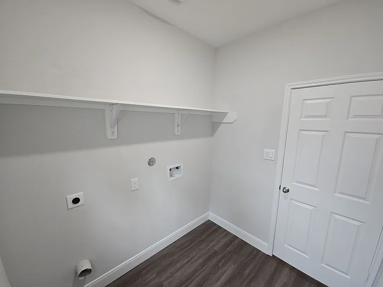 8235 Locksley Rd #A — Photo 26
