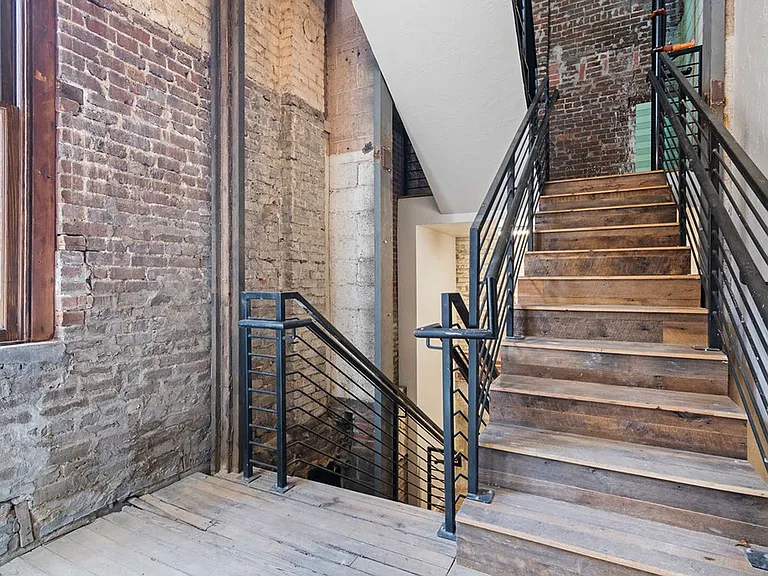 Brand new apartments in downtown Springfield! — Photo 42