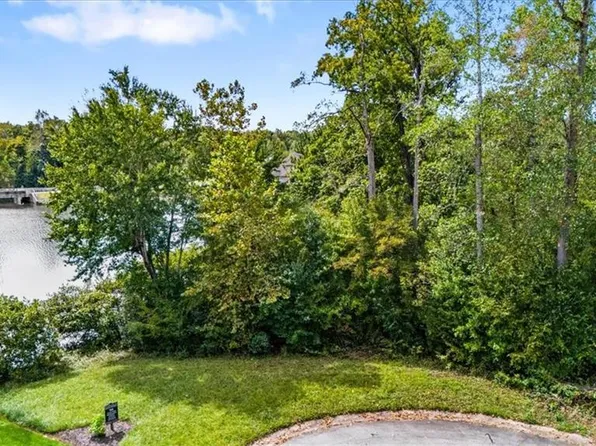 4229 Limerick Dr, Burlington, NC 27215