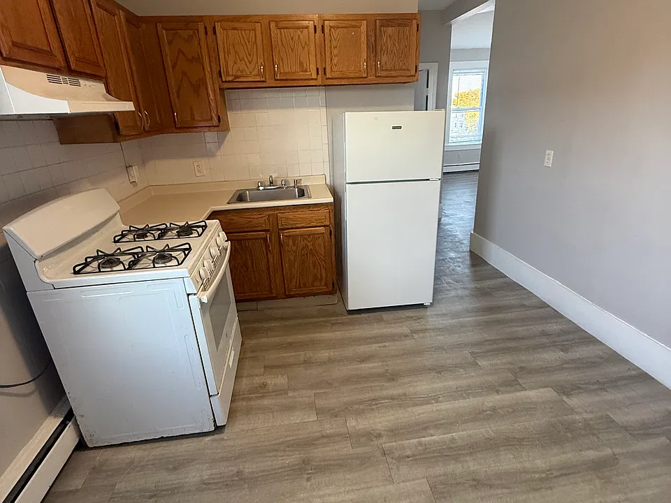 183-185 Chestnut St #3F