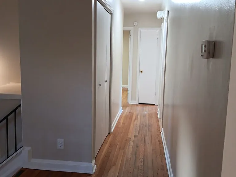 110 Middlesex Dr — Photo 14