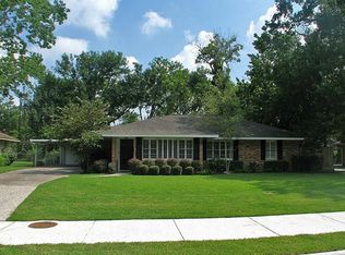 8910 Bace Dr, Houston, TX 77055