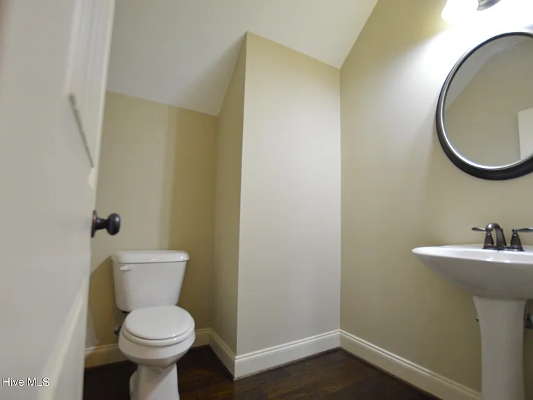 309 Belvedere Dr — Photo 5