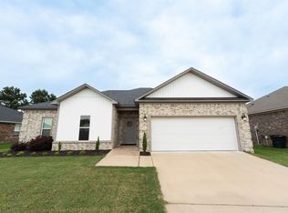 7 Clover Ridge Dr, Vilonia, AR 72173