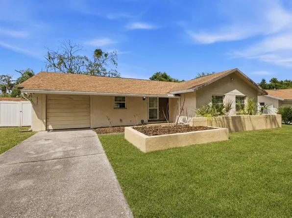 8522 Caladesi Island Dr, Temple Terrace, FL 33637