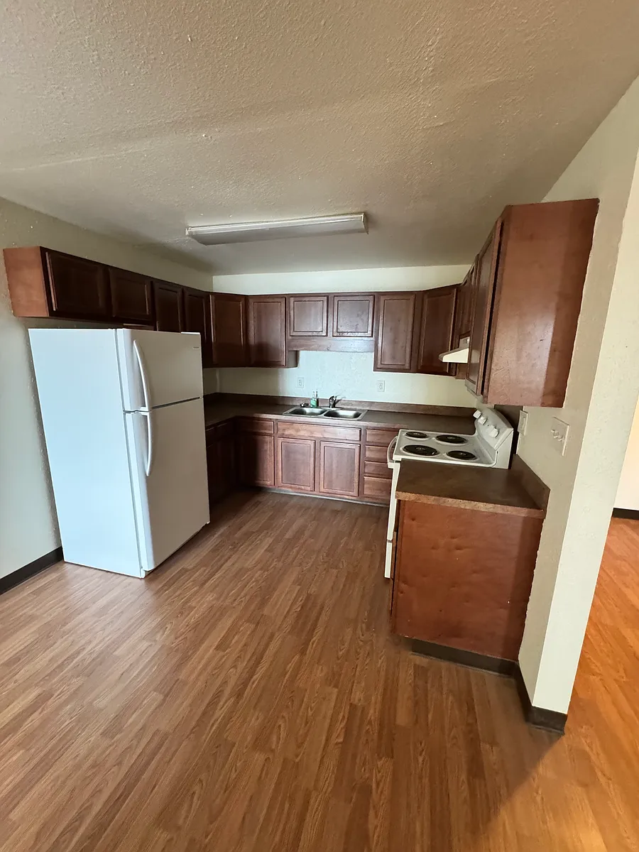Building Photo - 128 Arthur St #204