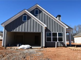 225 Timsbury Dr, Athens, GA 30607