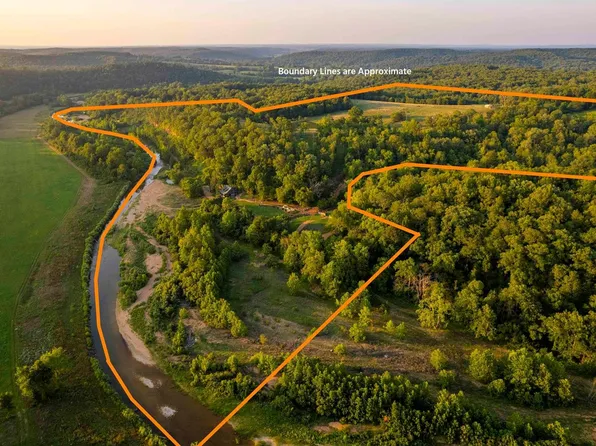 48 Yocom Rd, Davisville, MO 65456