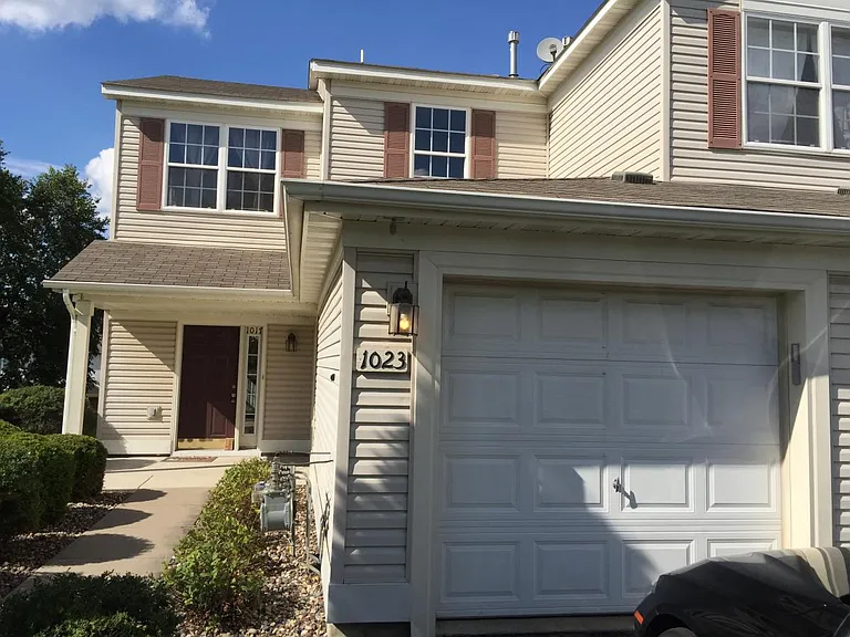 1023 Providence Dr #TOWNHOUSE — Photo 1