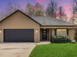 1099 Fuji Ln, Clarksville, TN 37040