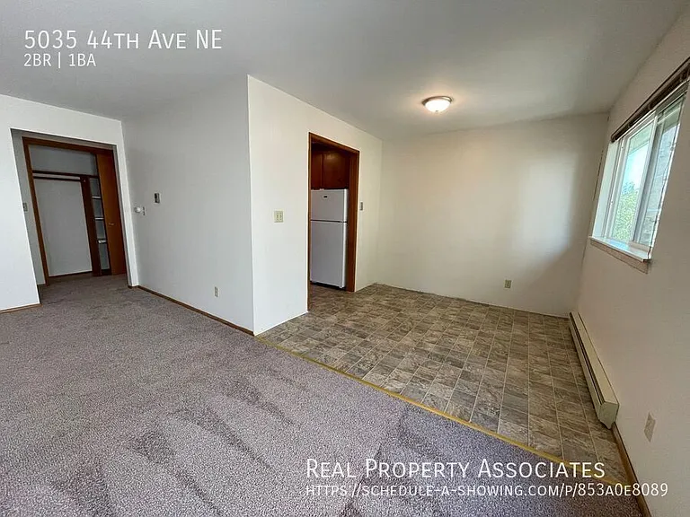 5035 44th Ave NE — Photo 6