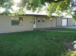 6942 SW 21st St, Topeka, KS 66615