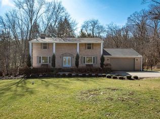 5537 Lakeside Dr, Gibsonia, PA 15044