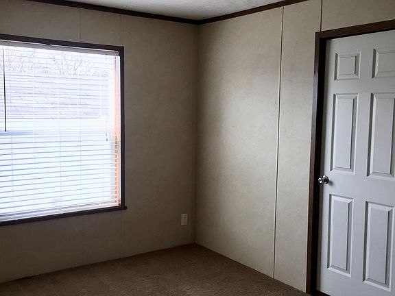3rd image of 17105 Diane Dr