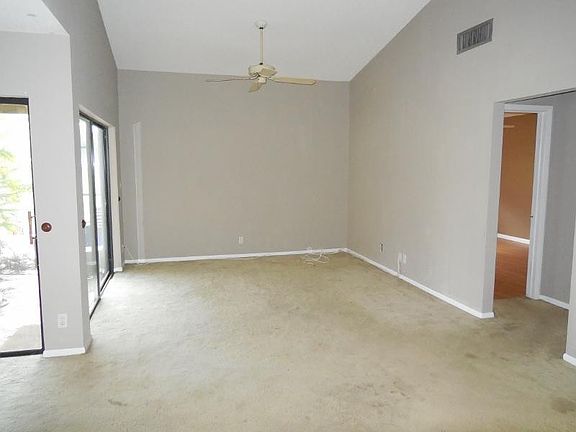 3rd image of 3056 Lake Shore Drive #-