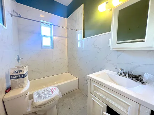 Rented by Capri Jet Realty Corp | media 8