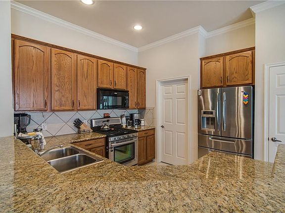 4th image of 1024 Cotton Exchange Dr