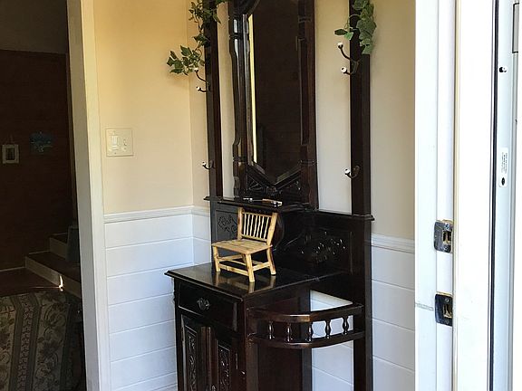 Front entryway