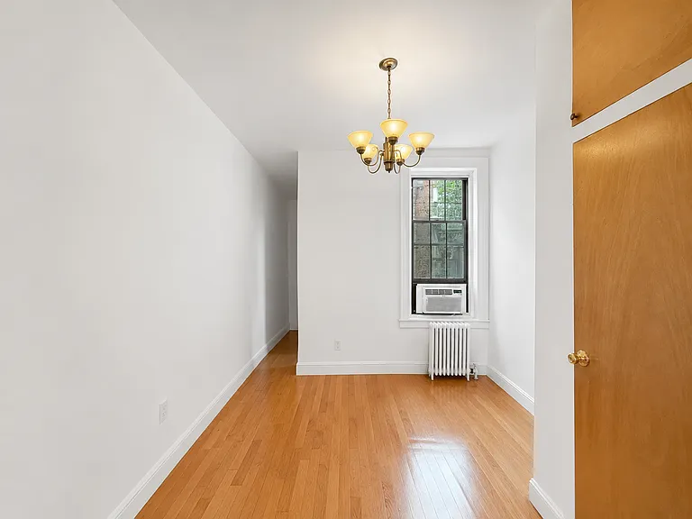 1709 Himrod St #3L — Photo 5