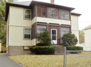 17 Branch Ave, Cranston, RI 02910
