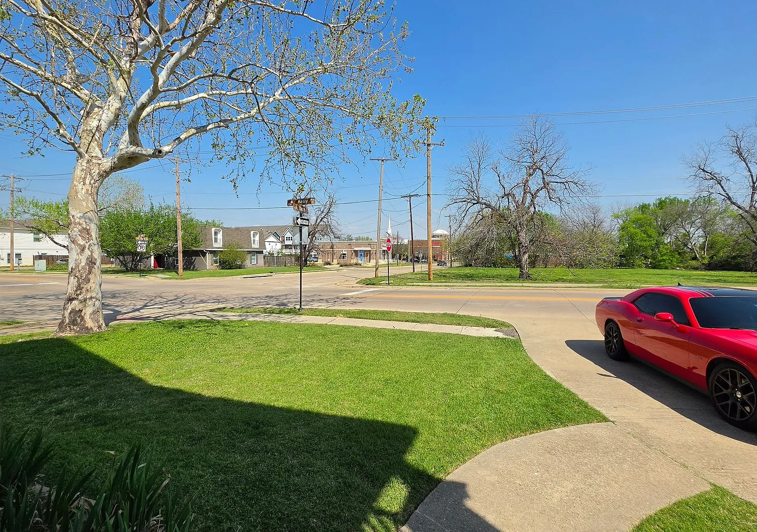 145 N Kealy St — Photo 3