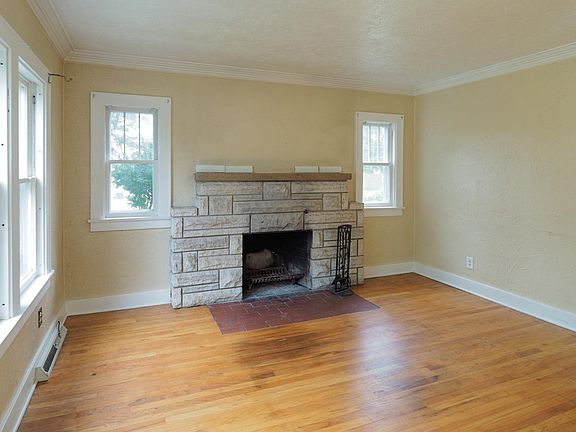 18 Dunning Ave-104