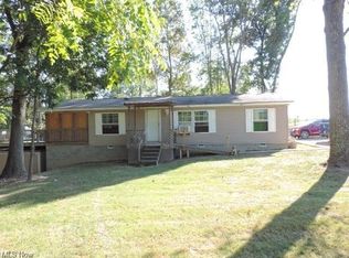 8899 Euga Rd, Newcomerstown, OH 43832
