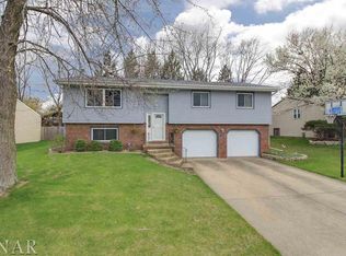 1309 Heritage Rd E, Normal, IL 61761