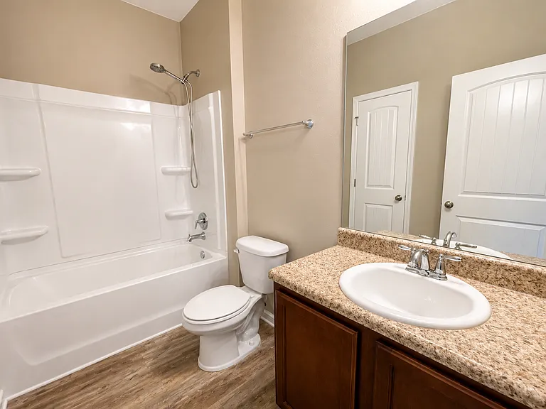 186 Cornelia St — Photo 18