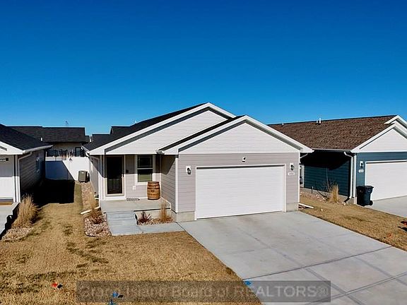 2nd image of 4362 Dawn St