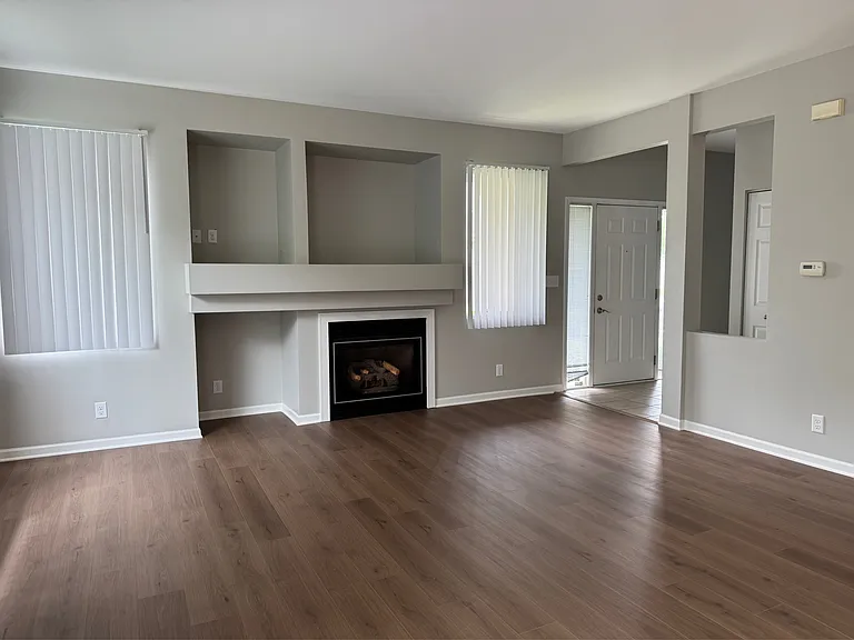 6251 Commonwealth Dr #1 — Photo 3