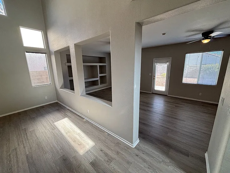 10413 Orange Port Ct — Photo 9