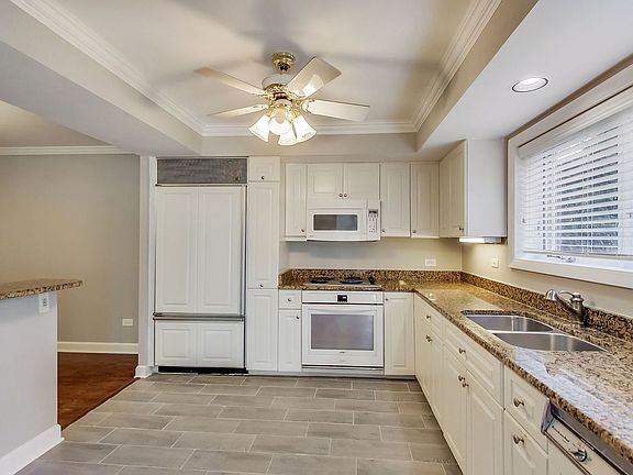 5th image of 1700 Wildberry Dr Unit A