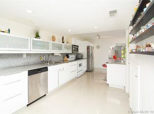 36 Seville Cir #2-50, Davie, FL 33324