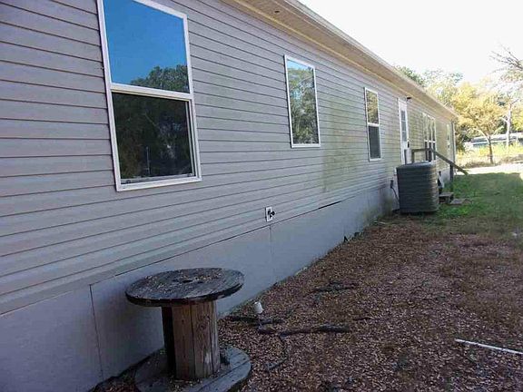 2nd image of 304 E Golden Oaks Dr