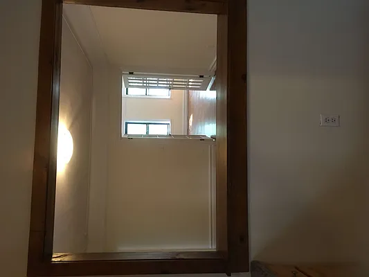 Rented by Hugawall Realty | media 37