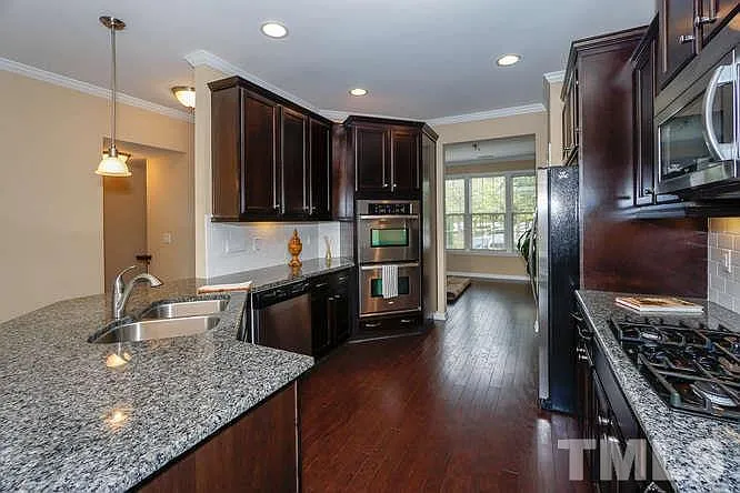 2017 Valleystone Dr — Photo 5