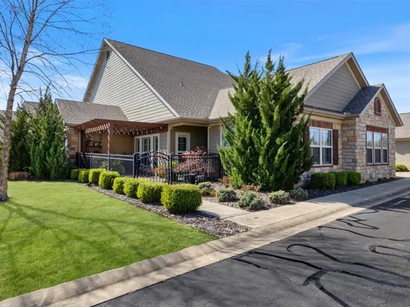 2402 SW Coues Cv, Bentonville, AR 72713